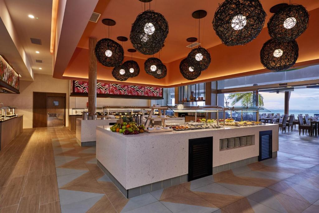 Stylowe wnętrze restauracji Bernsteinort